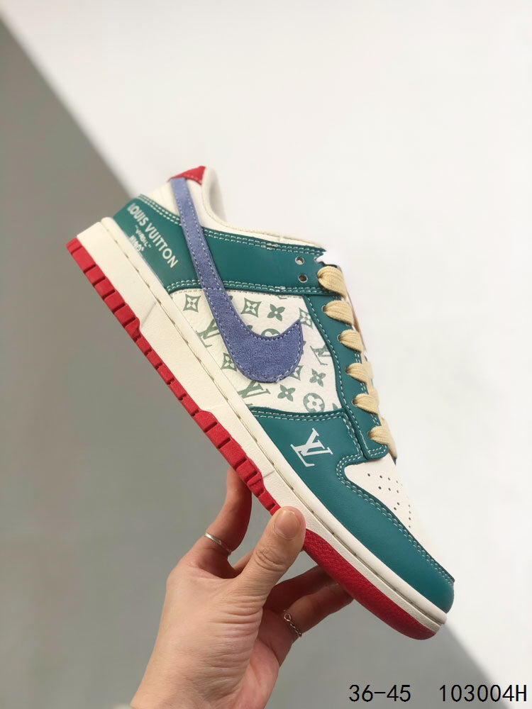 VV Air Force 1 Low-Top Collaboration Sneakers 26031309