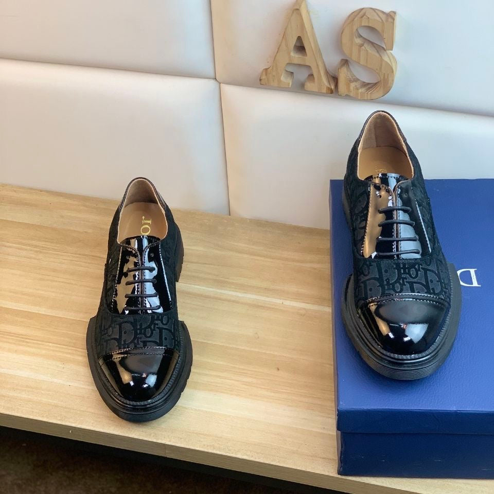 D logo Brook trendy shoes classic letter carved slip-on shoes PD16063003