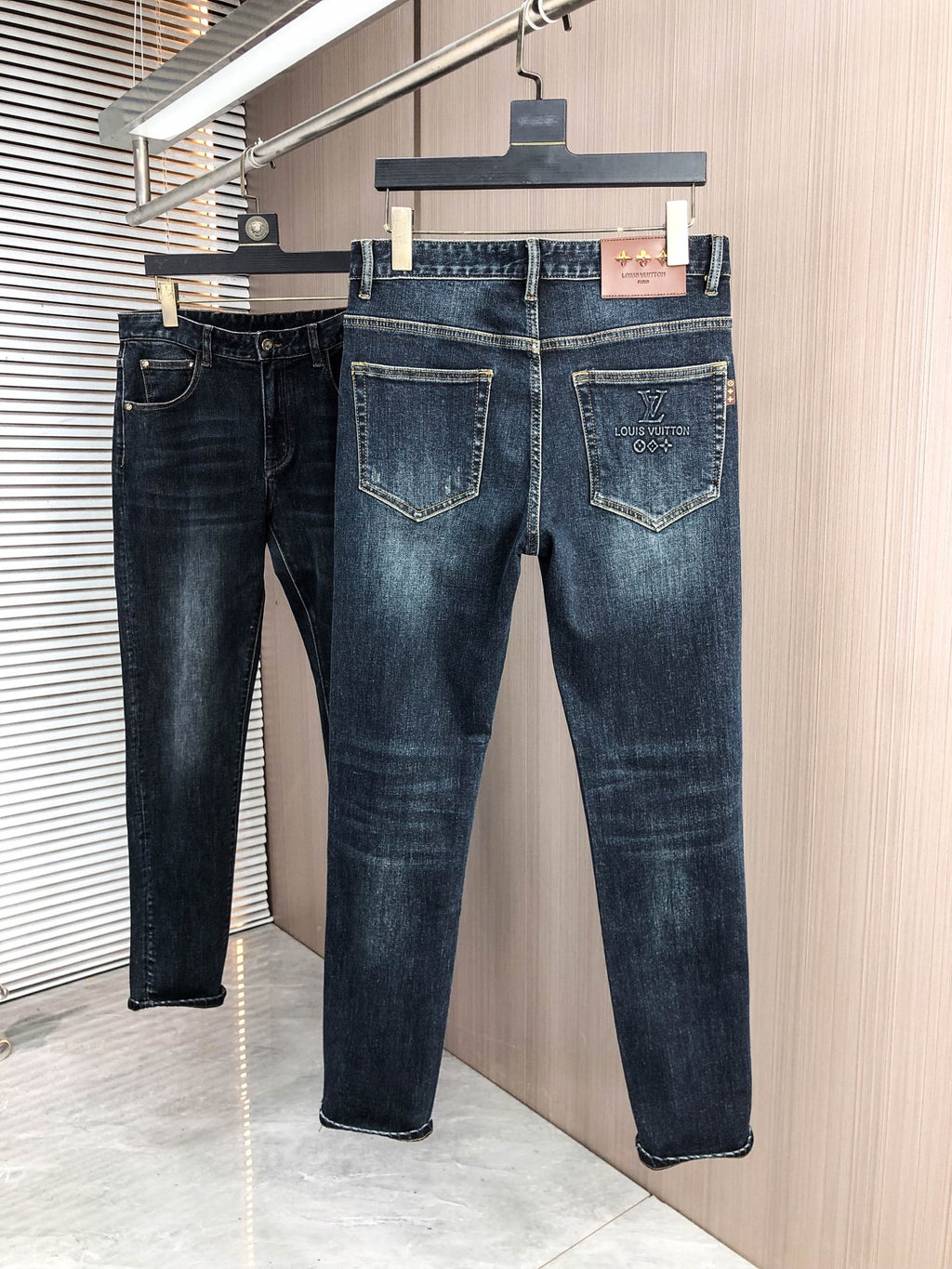 VV New original denim jeans 26020203