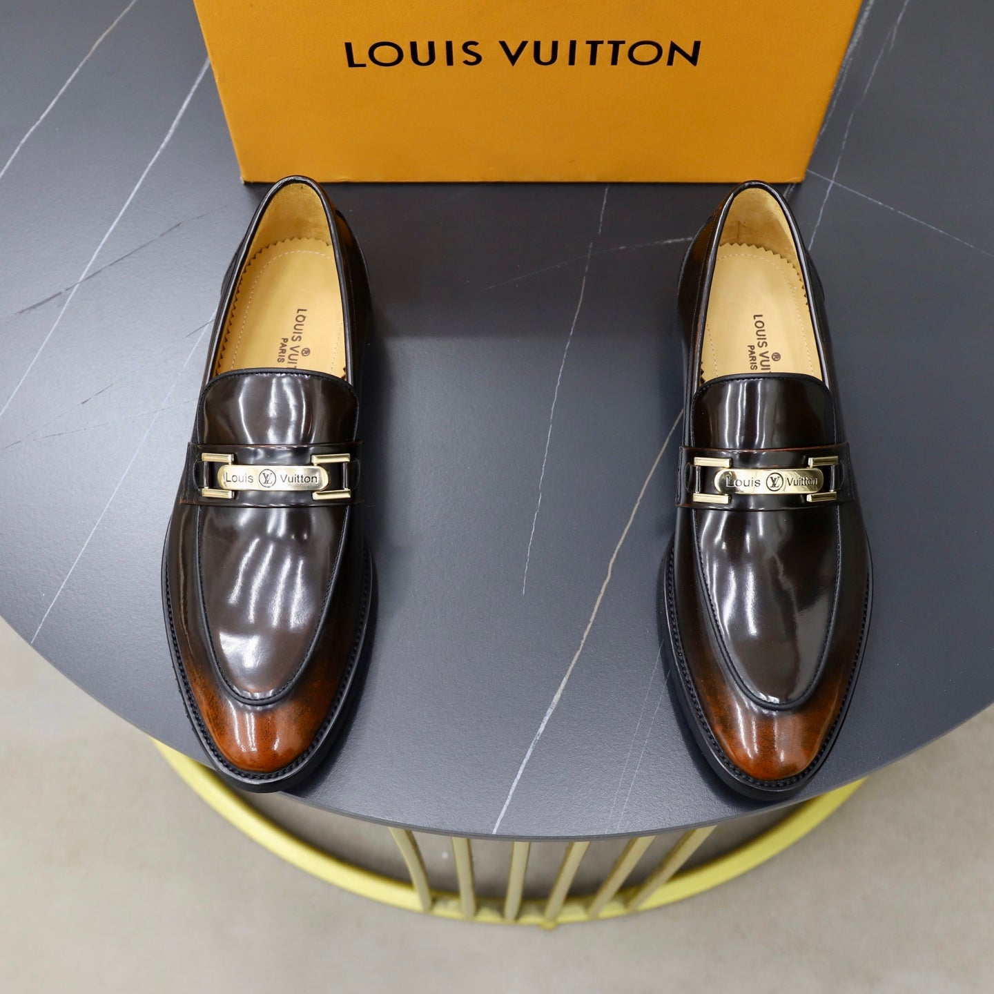 VV Smart-casual slip-on leather shoes 26070307