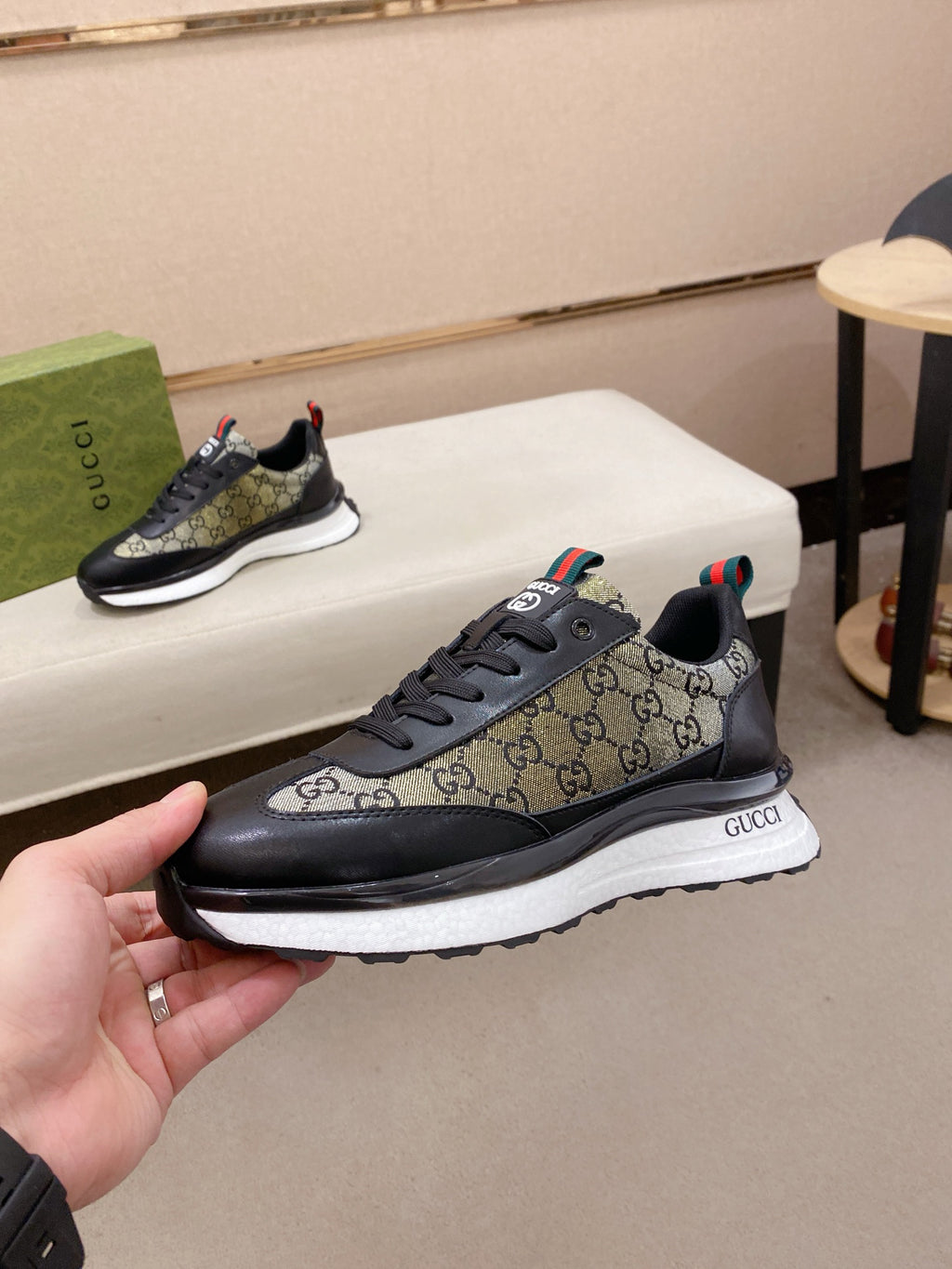 GG Top-of-the-line new genuine leather athletic shoes 26010801