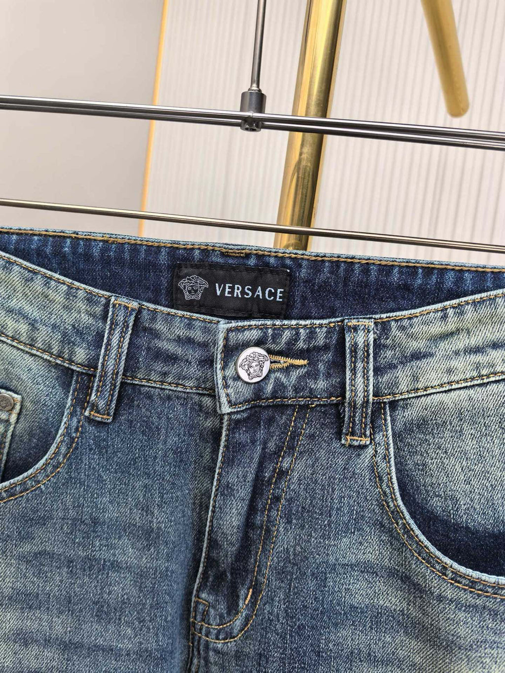 VS Latest new men's jeans 26020406