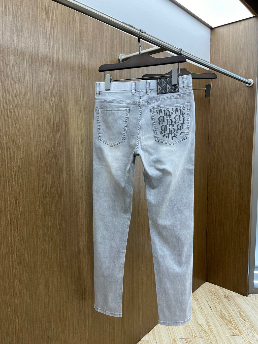 CD New slim-fit jeans 26031208