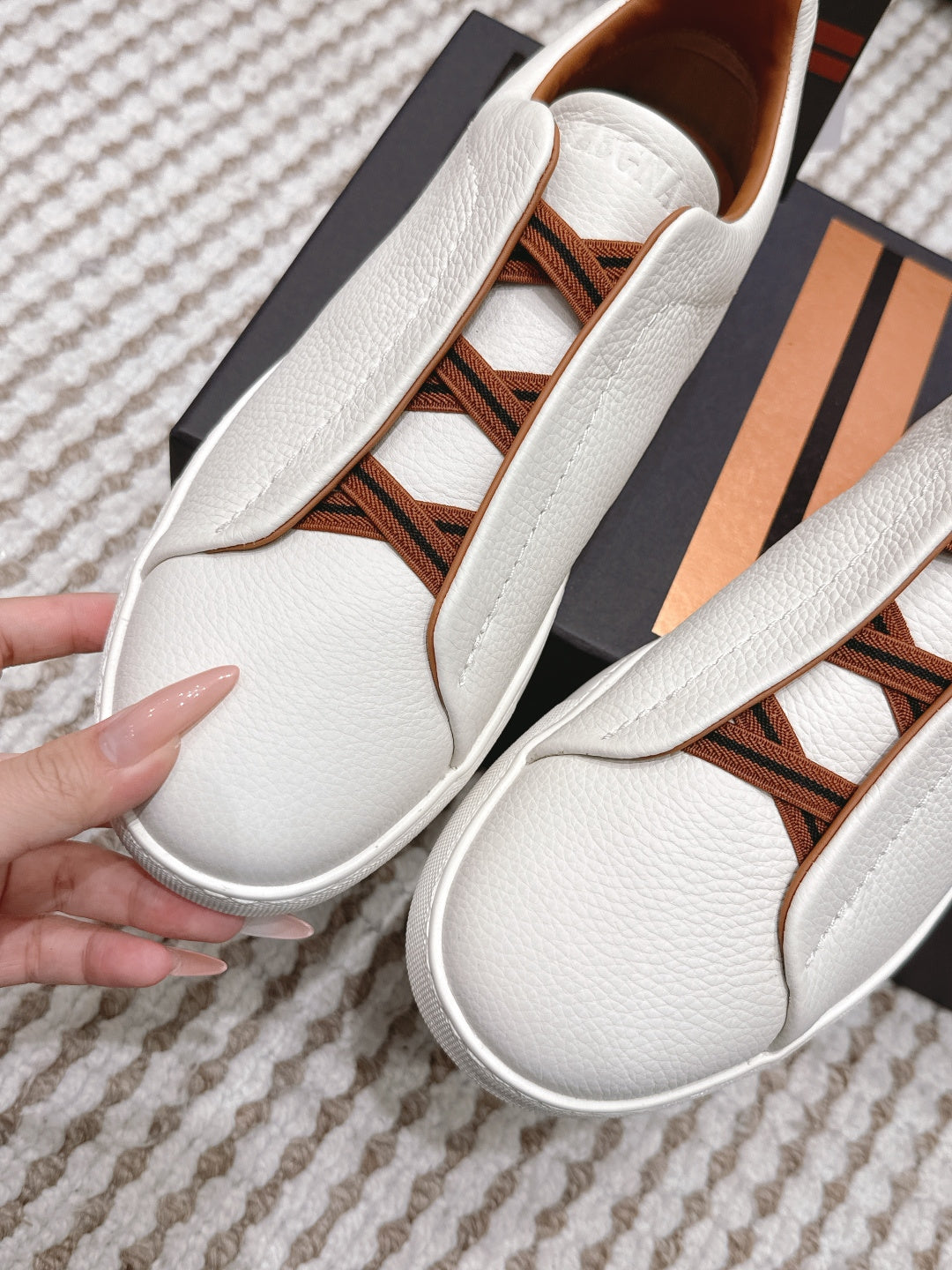 Leather Texture Triple Stitch Sneakers 1826032601