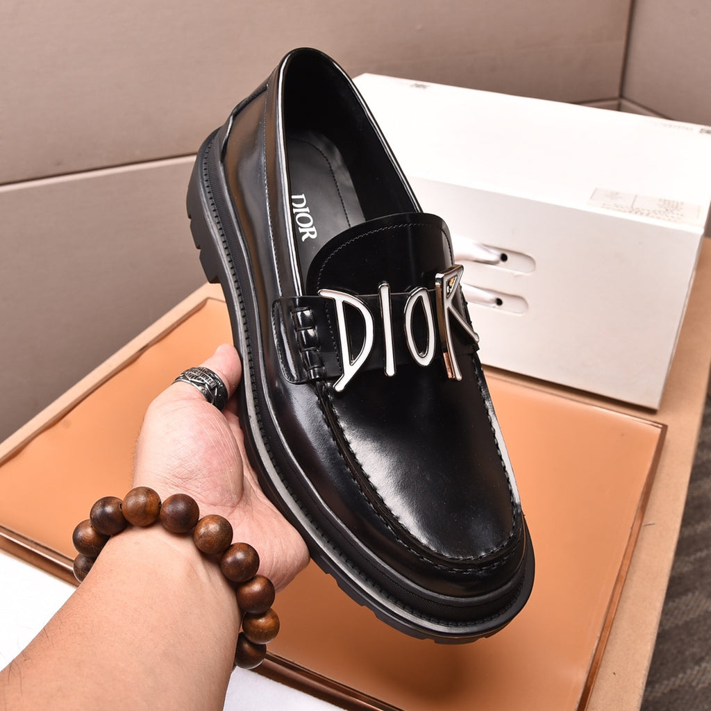 CD Men's 1:1 Genuine Leather Sole Loafers 26070603
