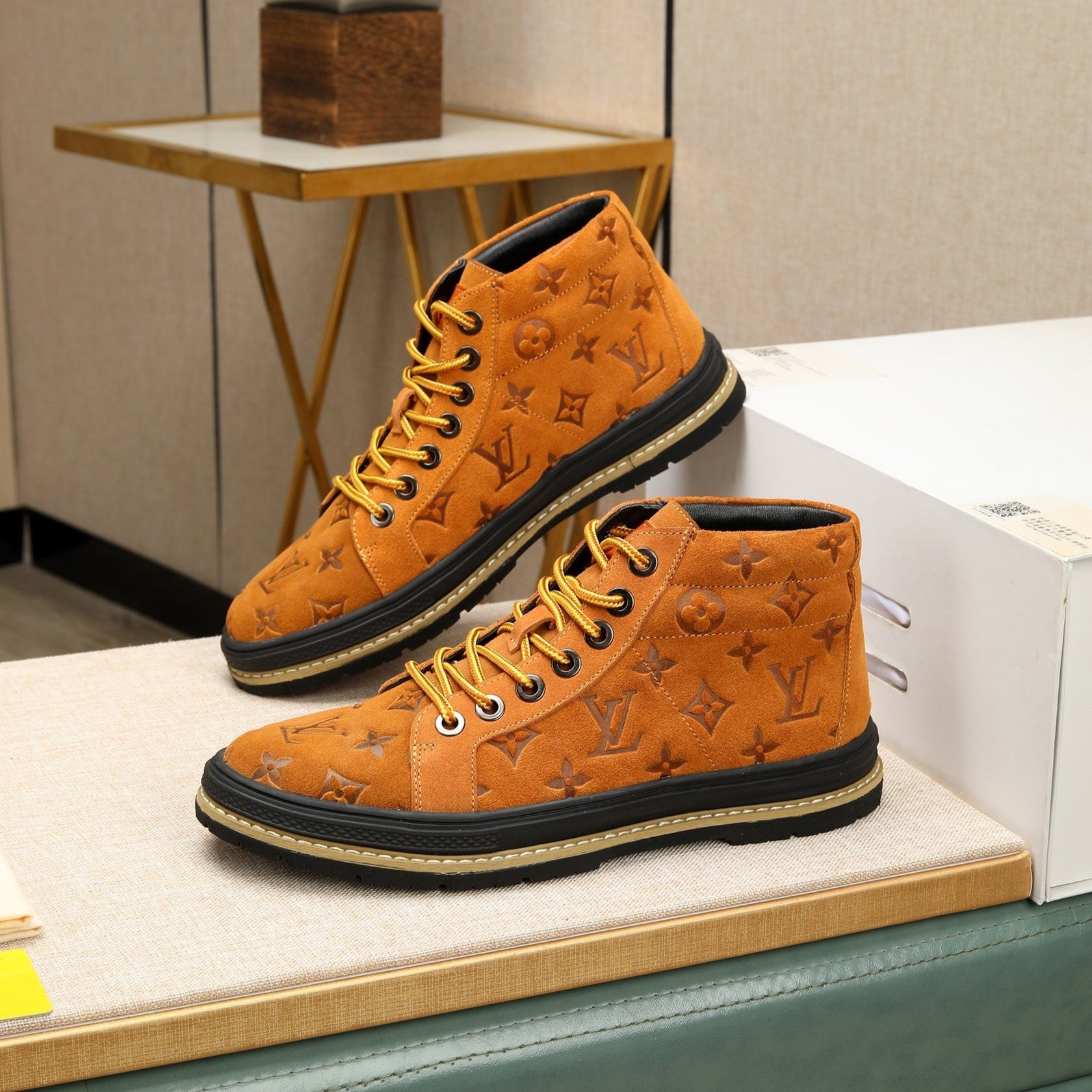 Trendy casual high-top shoes XC0823111402