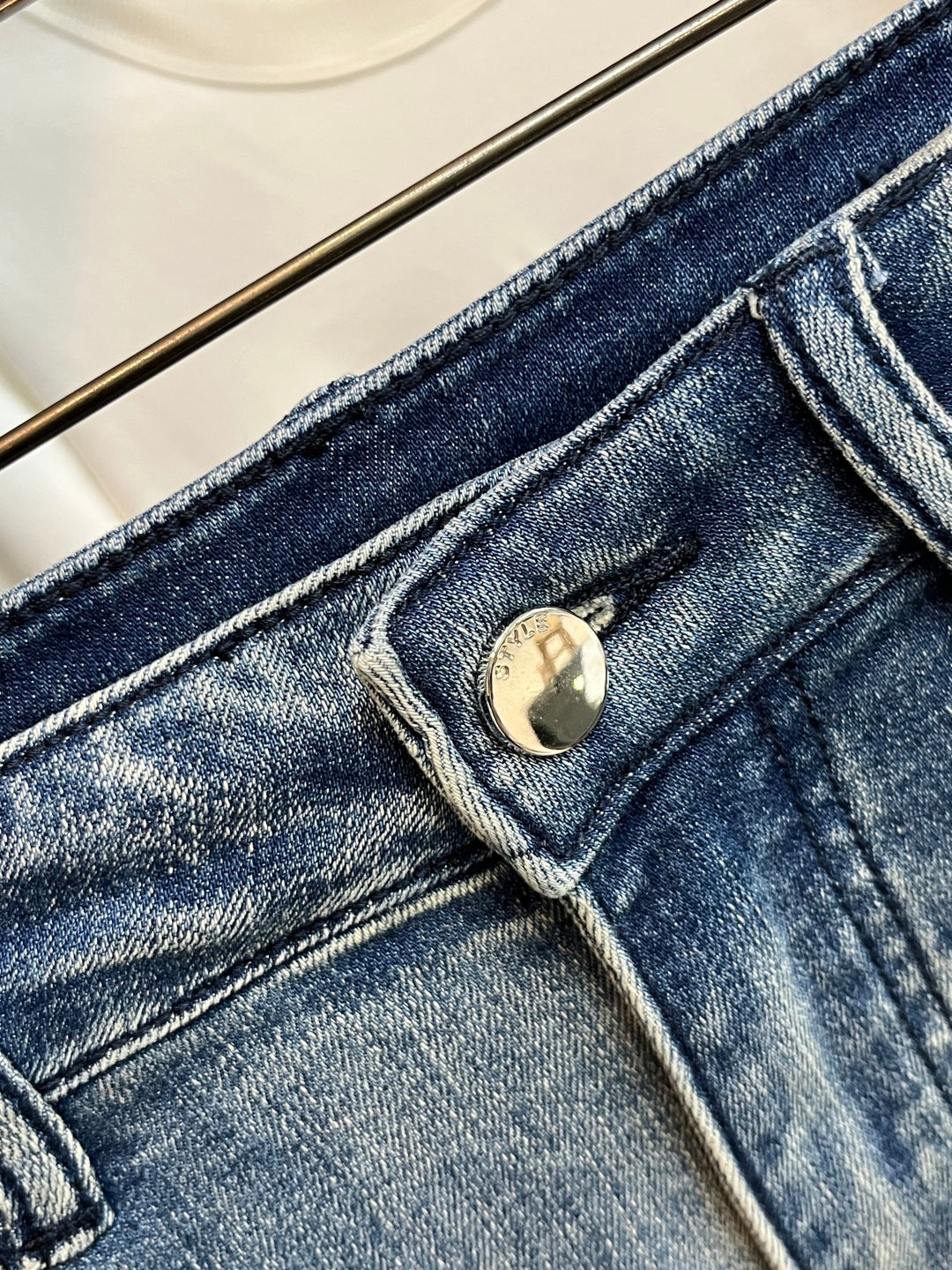 CH New trendy men's jeans 26031218