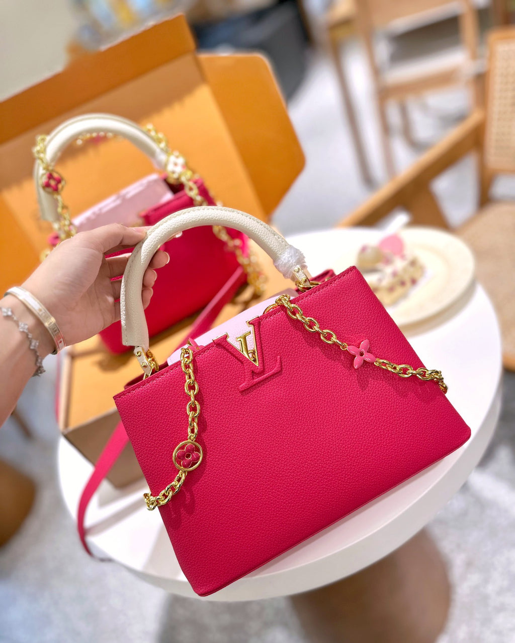 Capucines mini four-leaf clover chain handbag XC1623072104