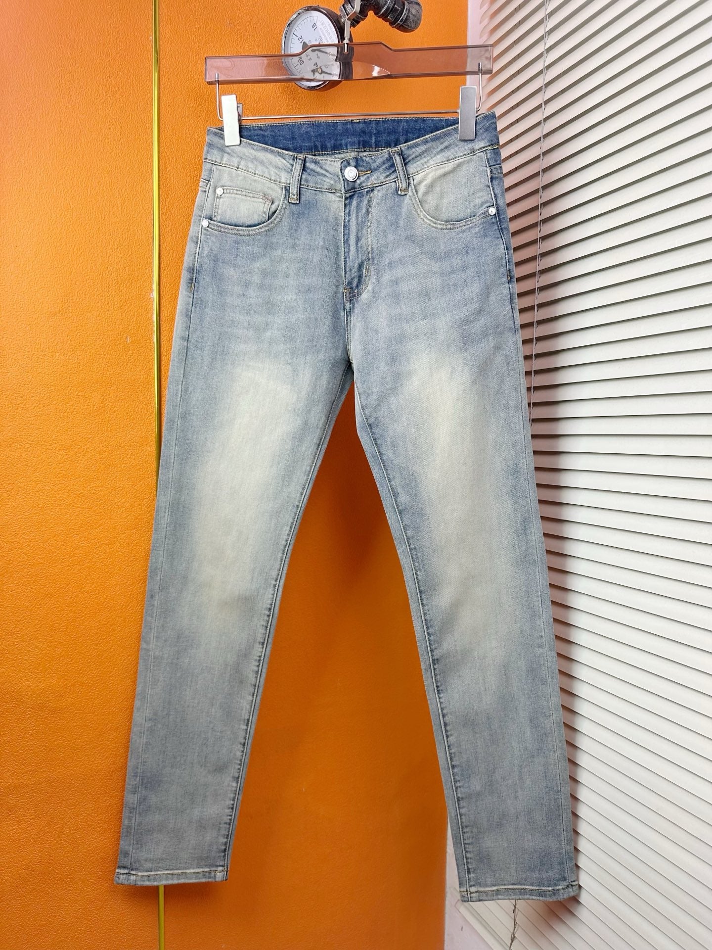 CD New Men's Casual Denim Trousers for Summer 2026 26061103