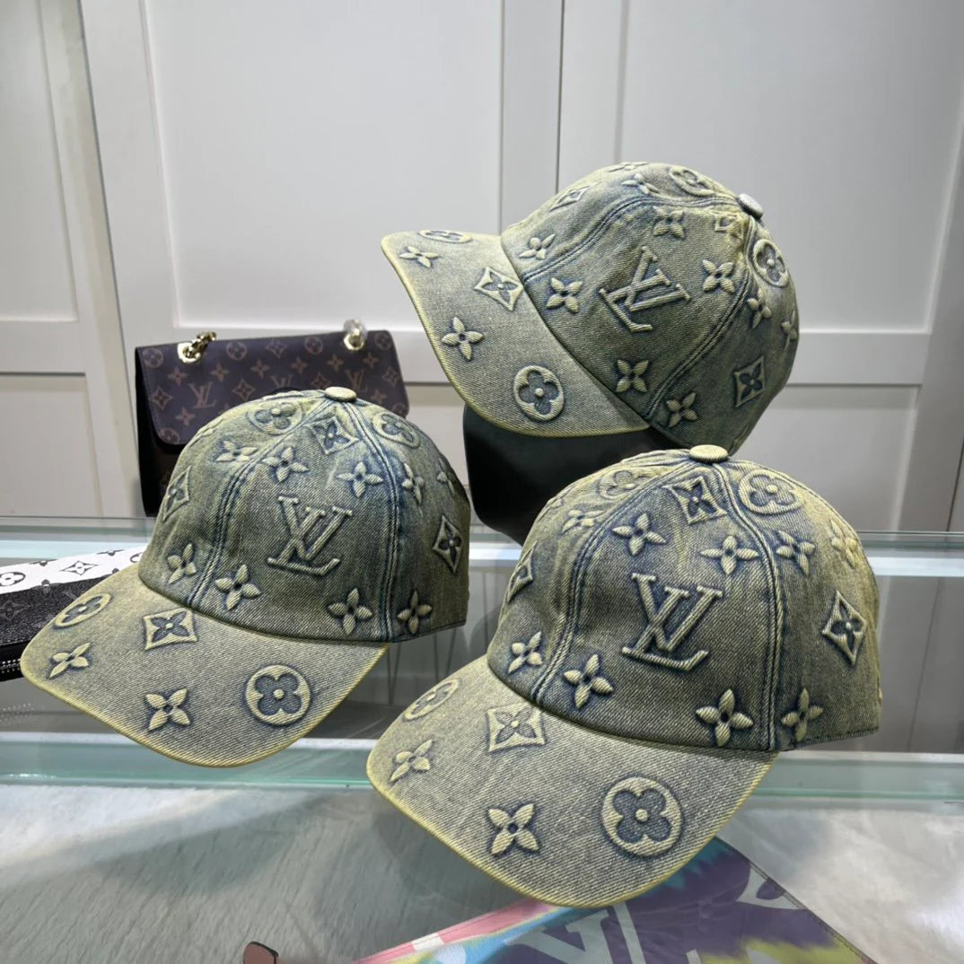 V Luxury Fashion Heavy Industry Baseball Cap 0724022102