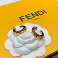 Classic and versatile stud earrings 1025110321