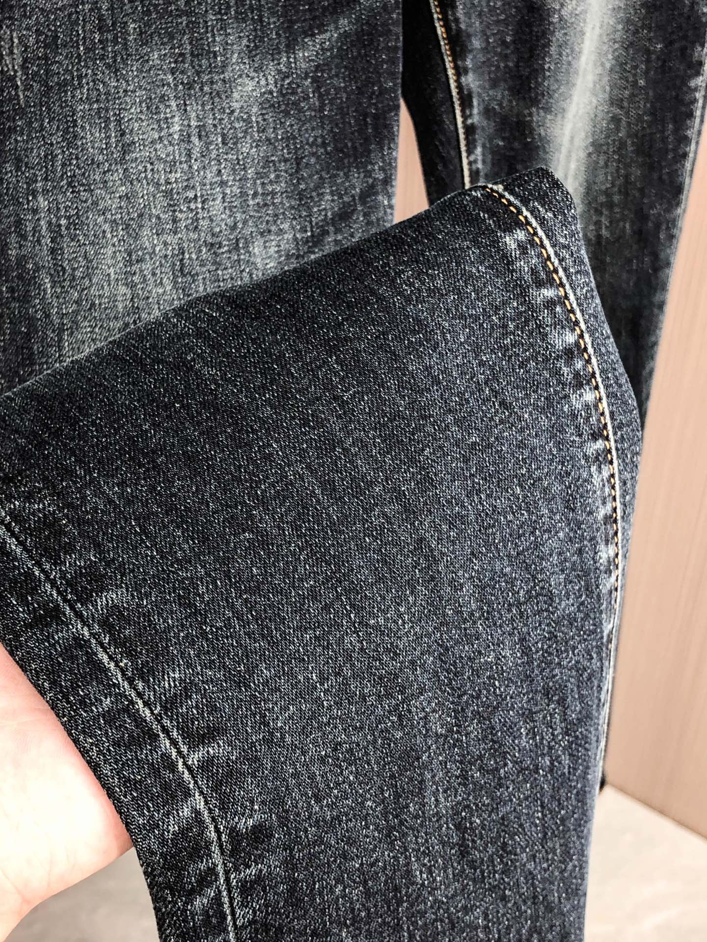 VV New original denim jeans 26020203