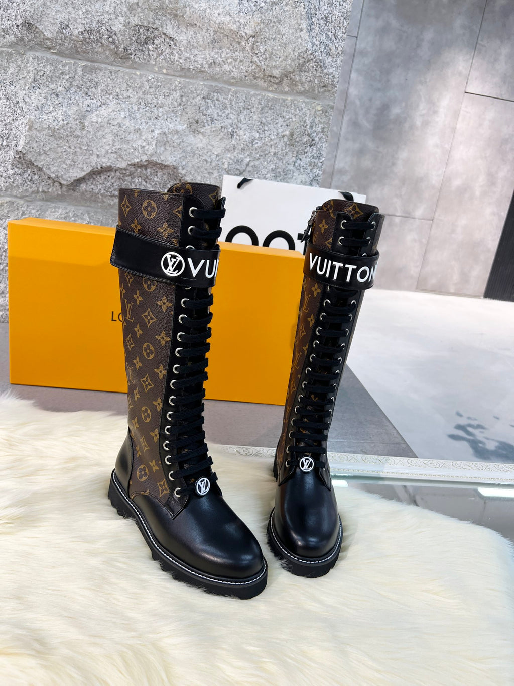L 24 autumn and winter adjustable Velcro boots 1824112601