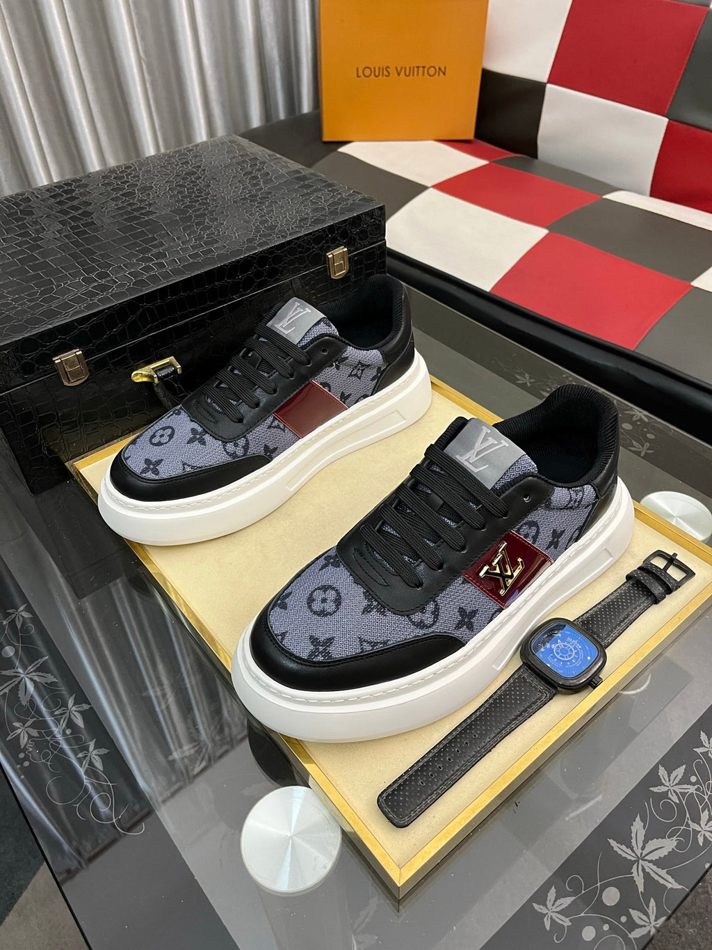 VV Latest casual and stylish men's shoes 26032417