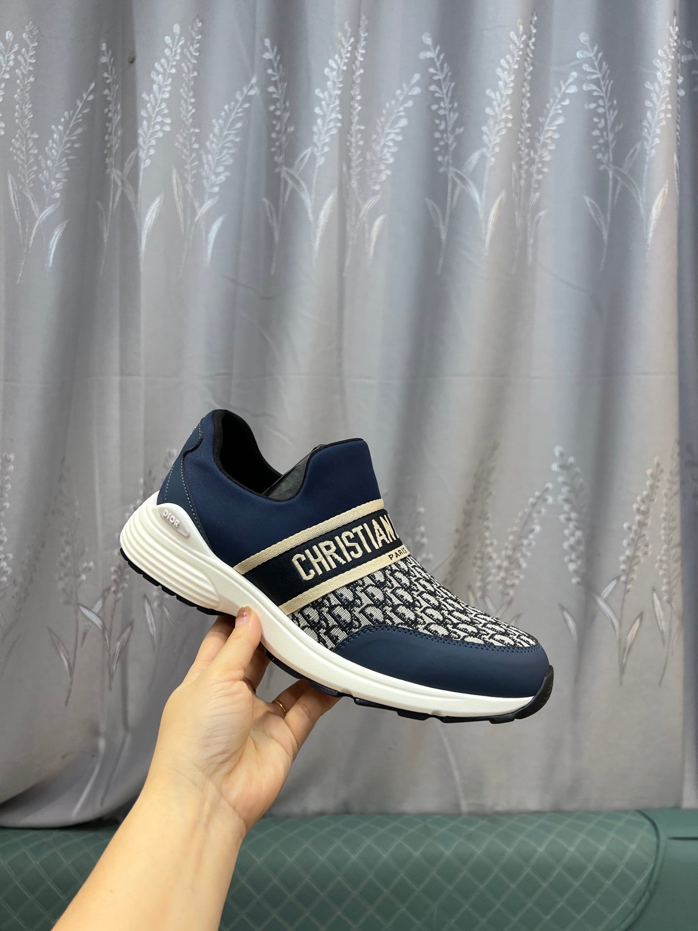 CD Hot-selling men's shoes 26031003