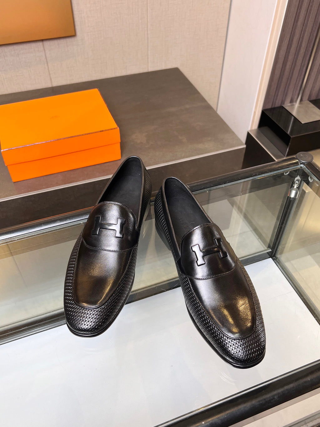 HM Top quality genuine leather loafers 26070805