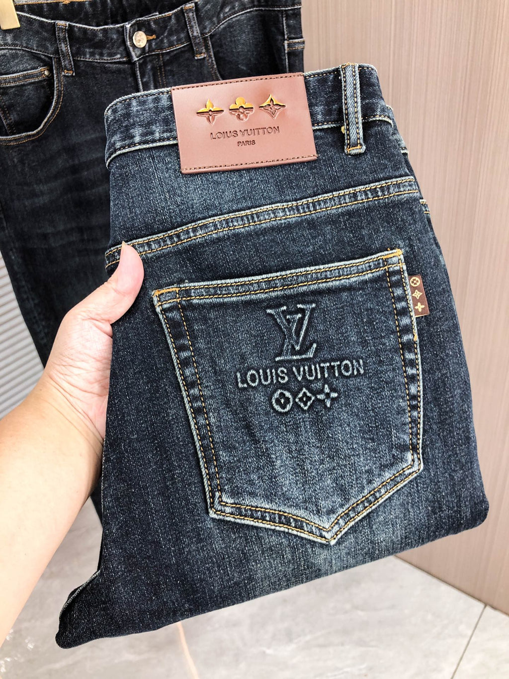 VV New original denim jeans 26020203