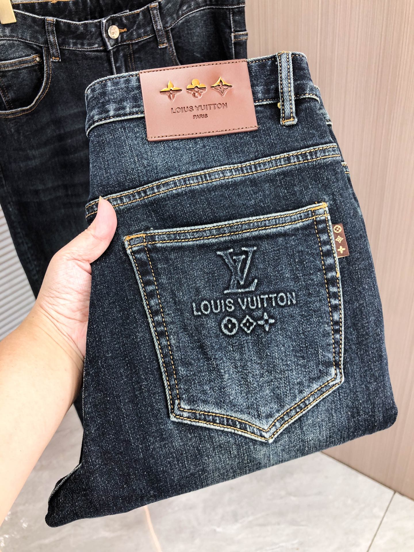 VV New original denim jeans 26020203
