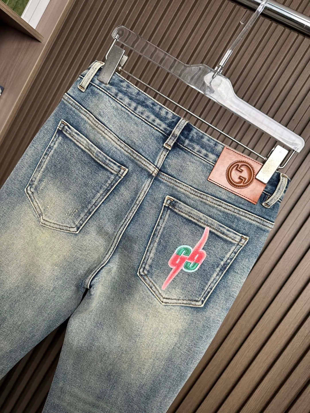 GG Men's best-selling jeans 26020204