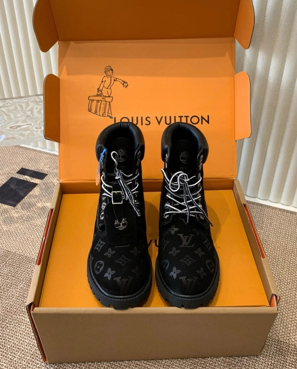 VV  Collaboration design, Monogram embossed waterproof suede, American workwear style for men. 25121610