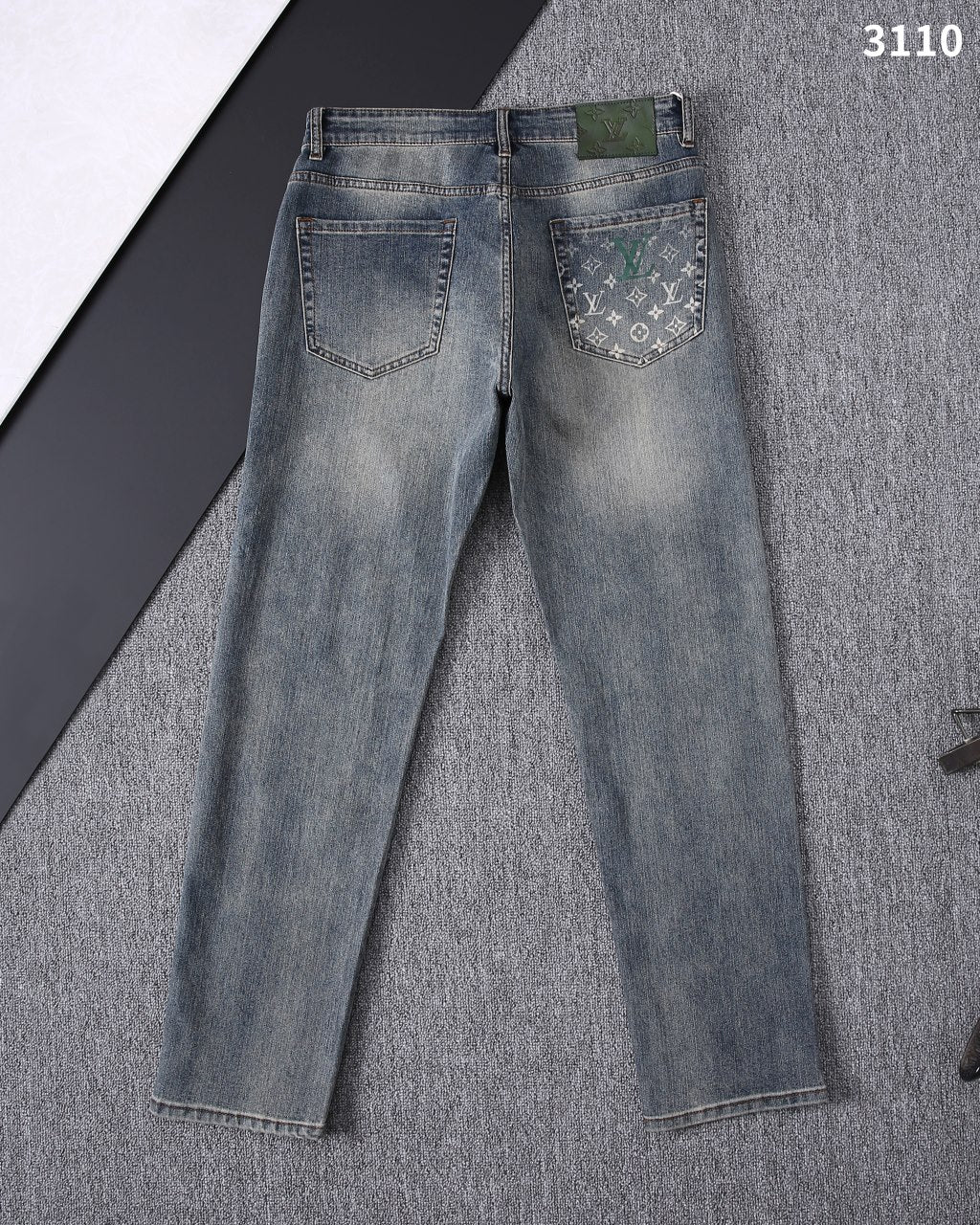 VV Custom-made, original washed denim fabric 26020409