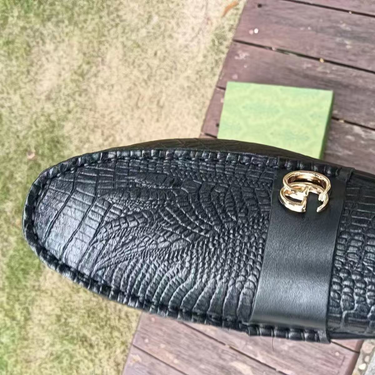 GUI New Loafers 26030902