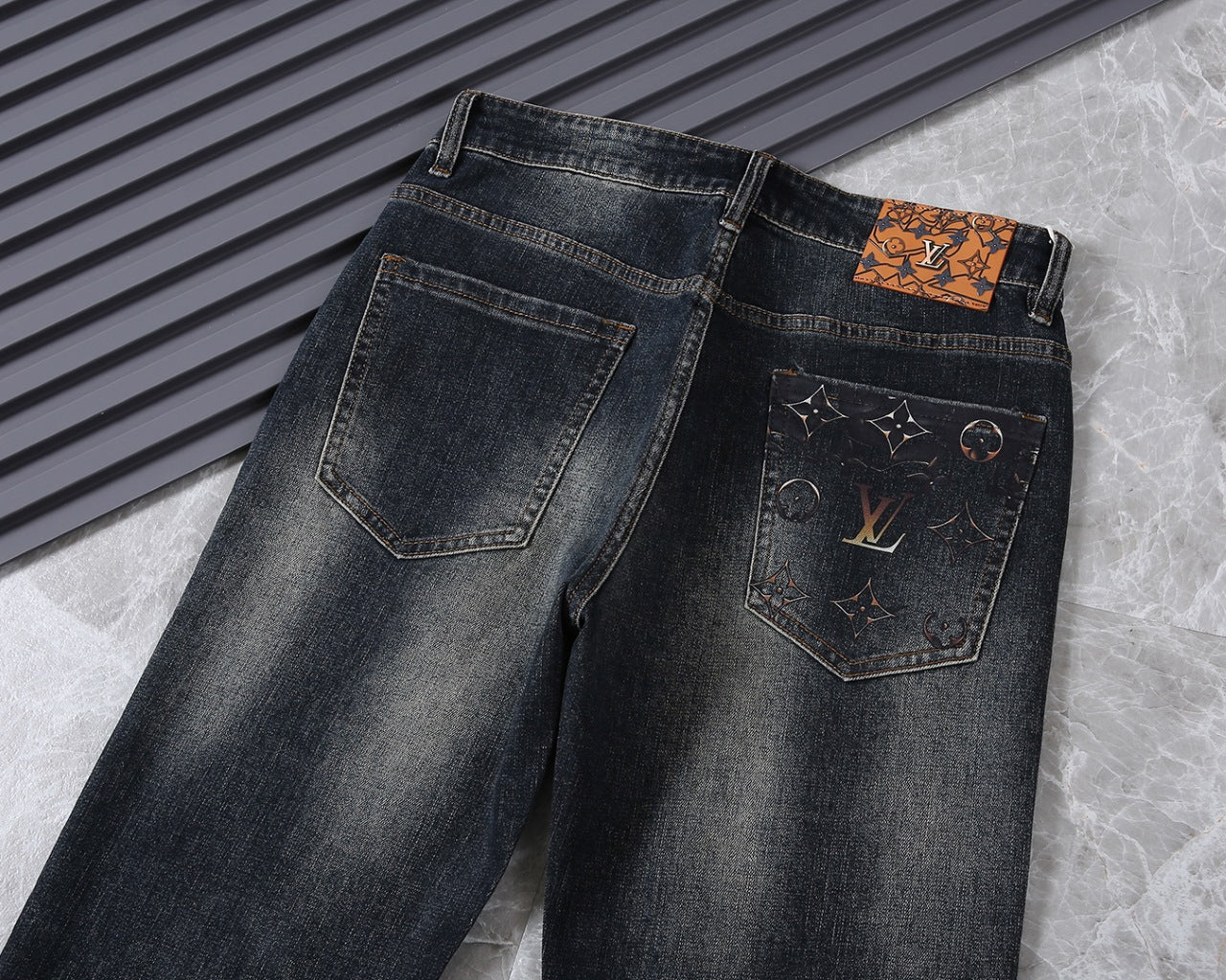 VV Men's classic jeans 26020410
