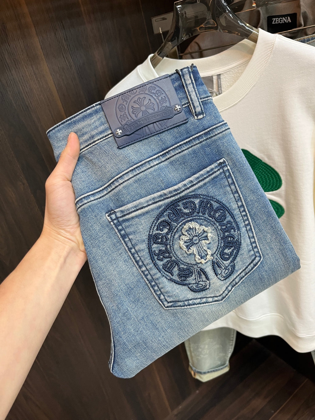 CH New trendy men's jeans 26031218