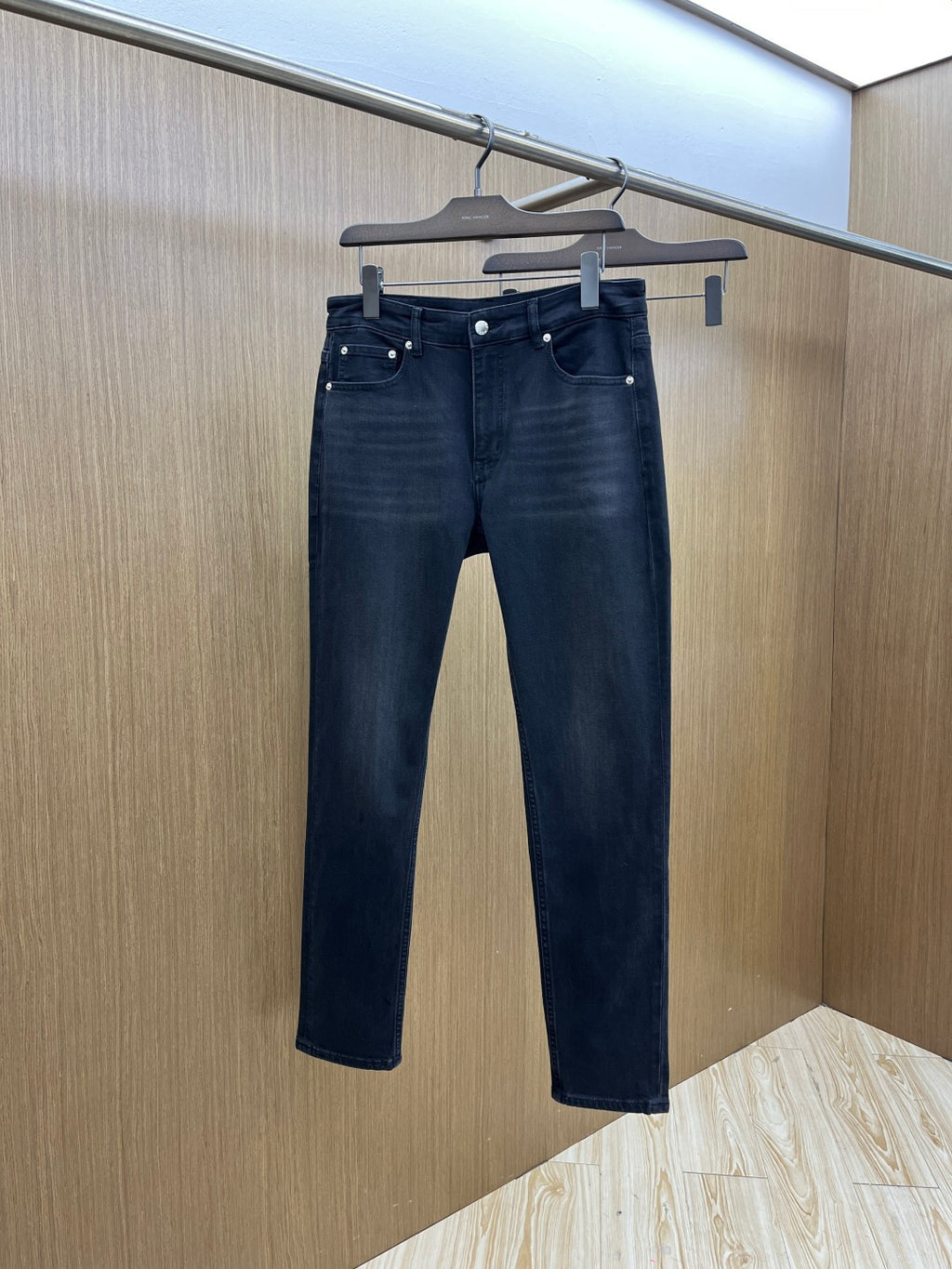 PR New ultra-soft washed denim jeans 26031217