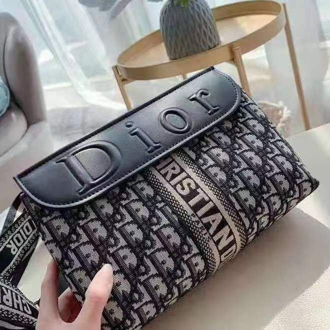 Versatile Textured Crossbody Bag 0823120805