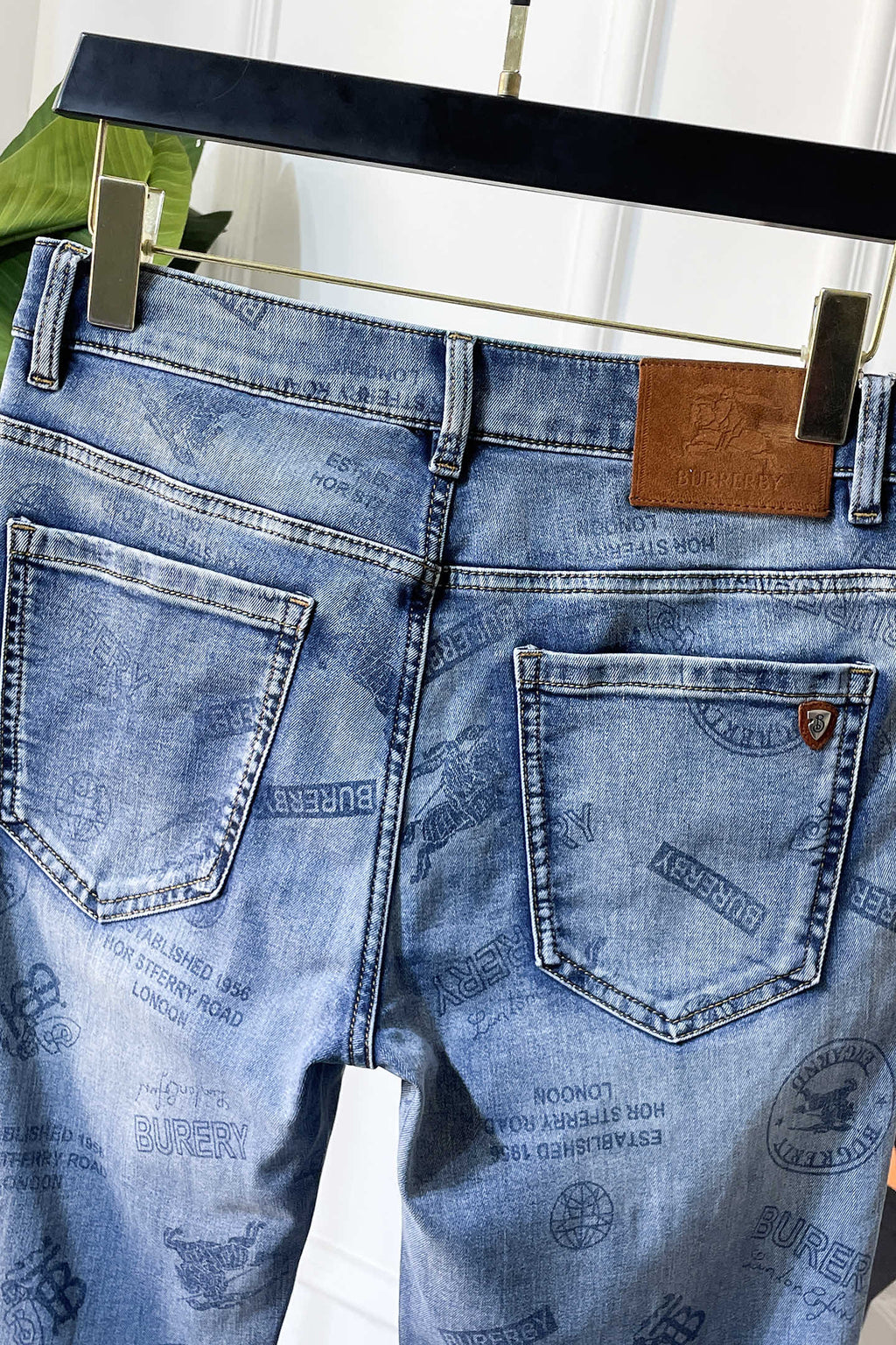 BBR Hot-selling jeans 26031206