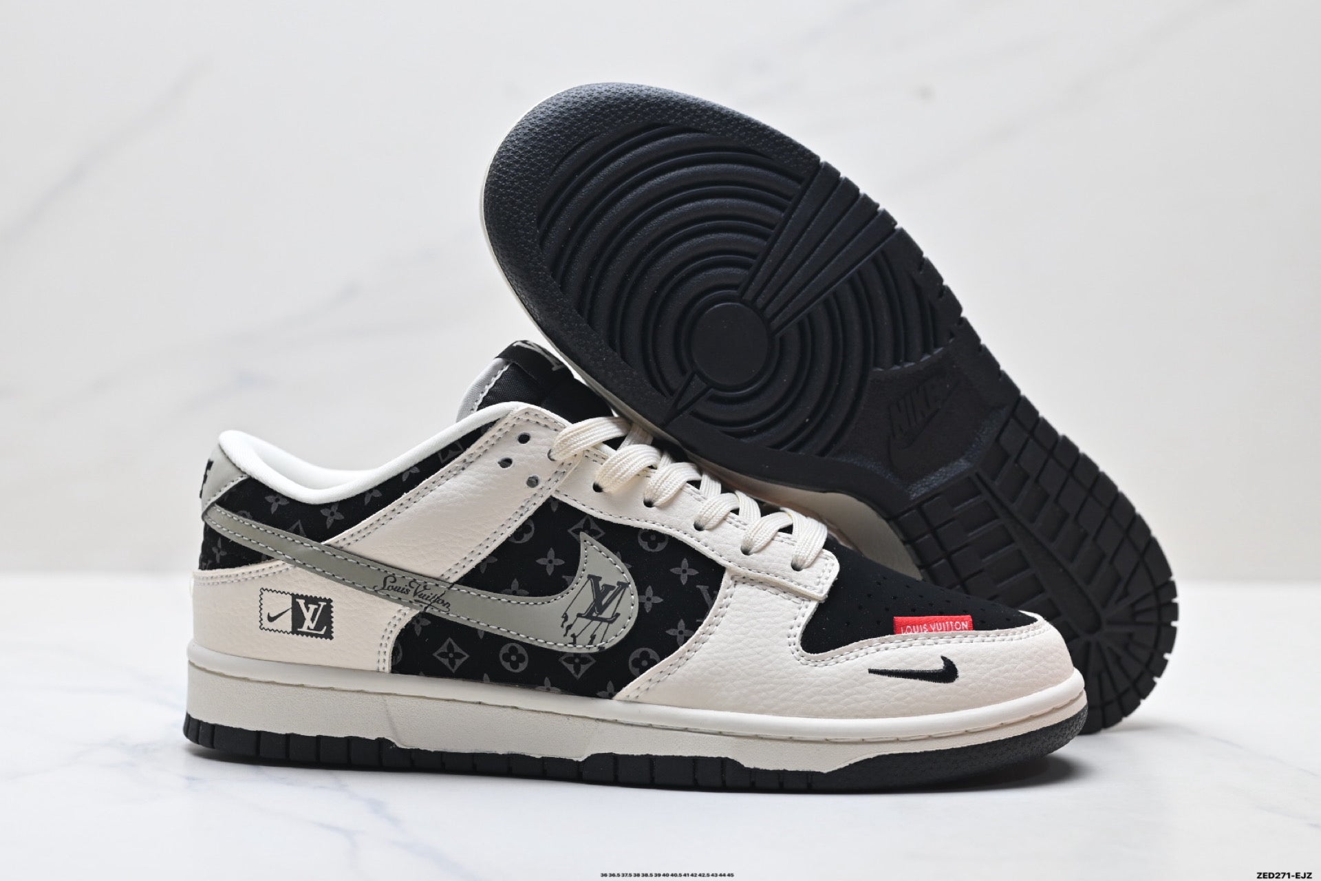 VV Air Force 1 Low-Top Collaboration Sneakers 26031310