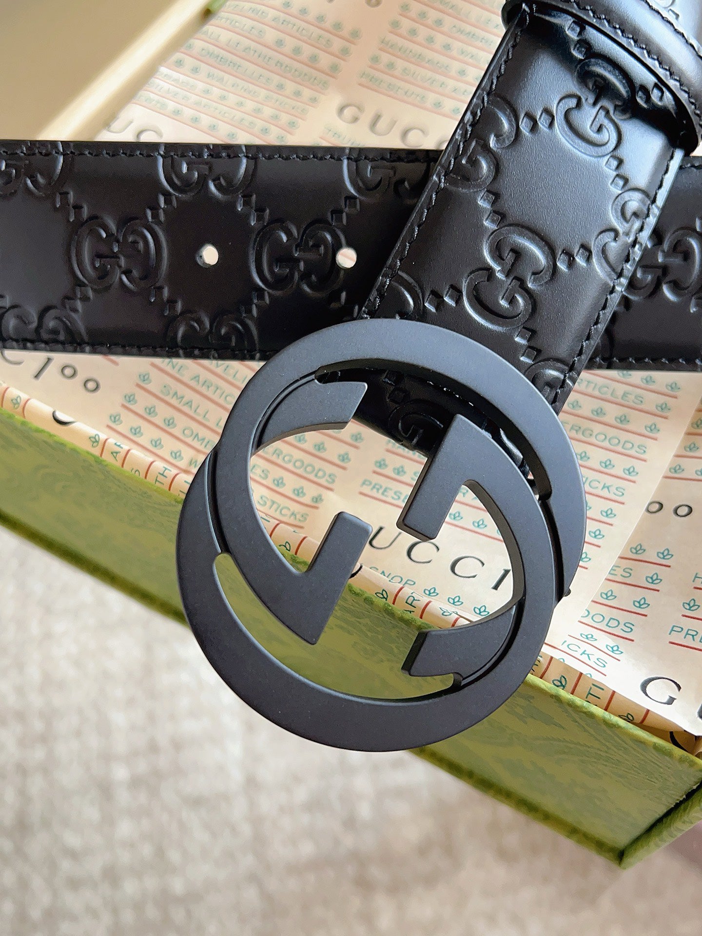 GUI Stylish classic belt with double G buckle 26032705