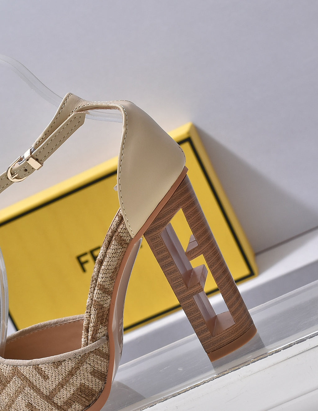 F Pumps 1825040907