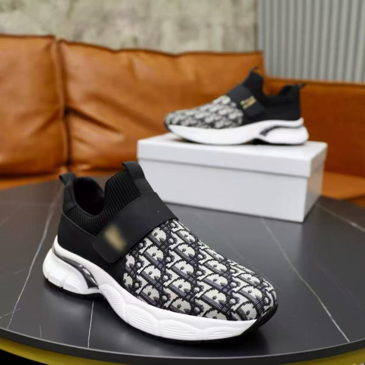 CD Men's athletic chunky shoes 26030905