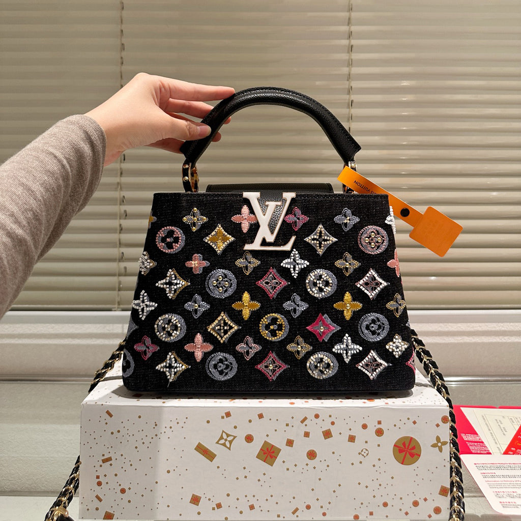 VV Capucines Handbag 1825120202