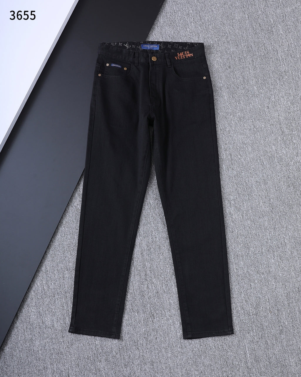 VV New slim-fit straight leg jeans 26031106