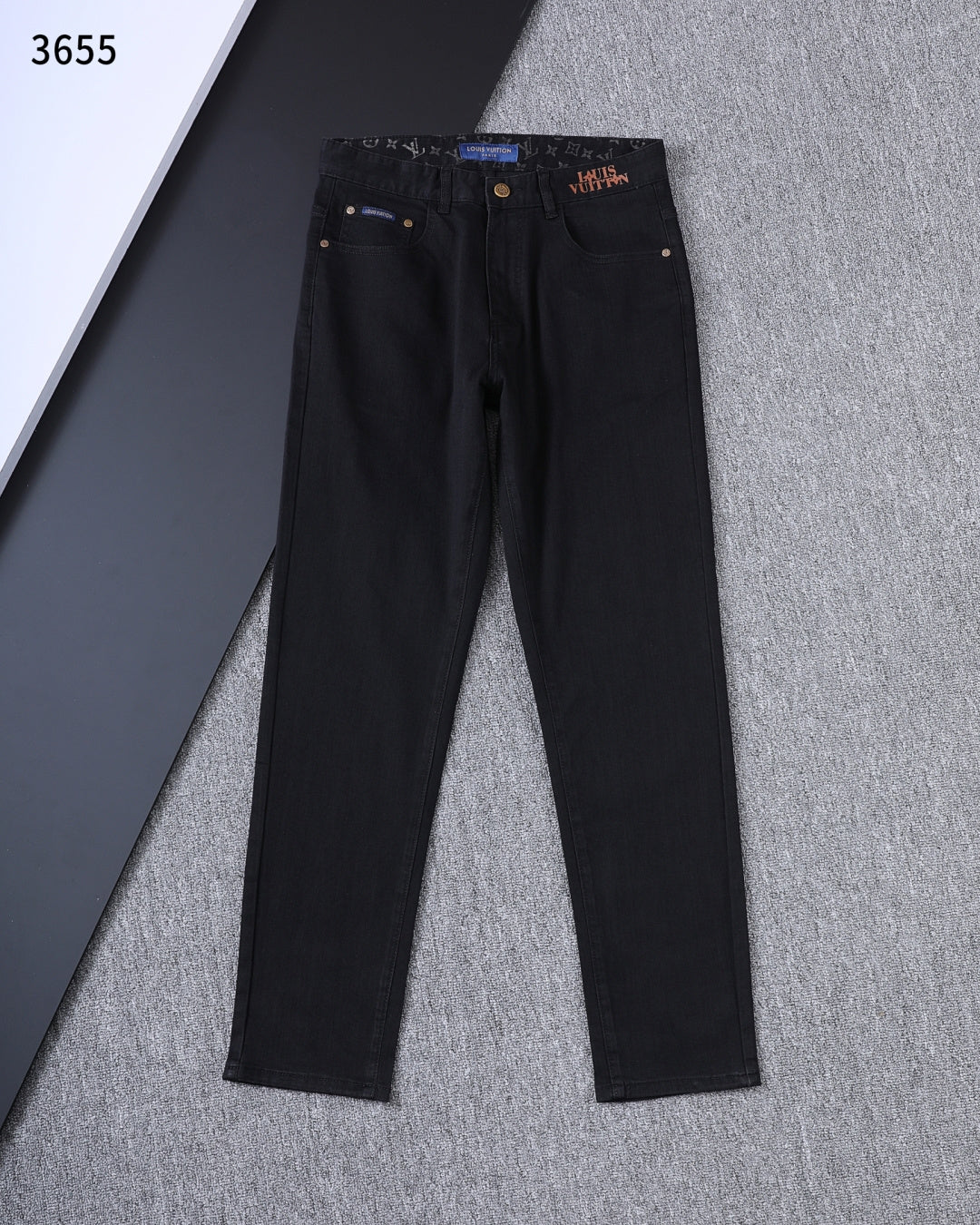 VV New slim-fit straight leg jeans 26031106