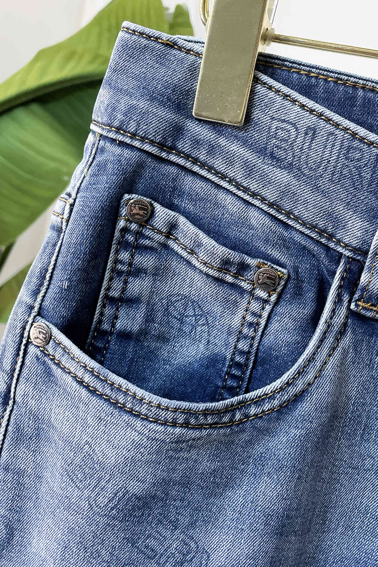 BBR Hot-selling jeans 26031206