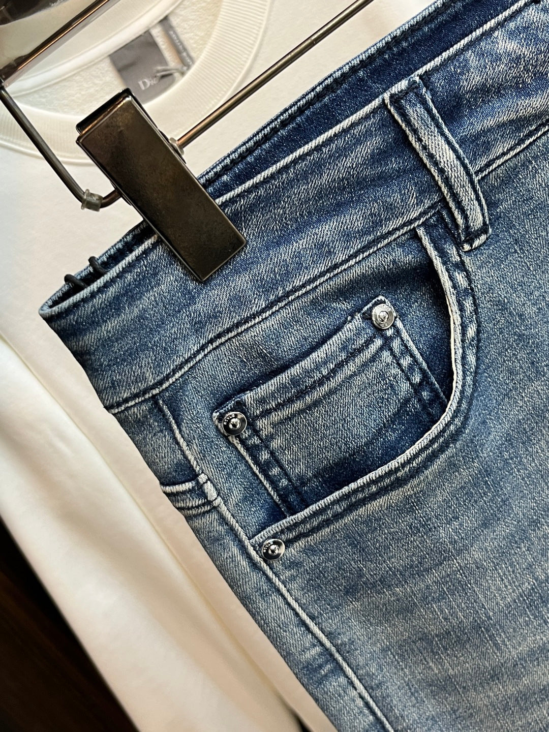 CH New trendy men's jeans 26031218