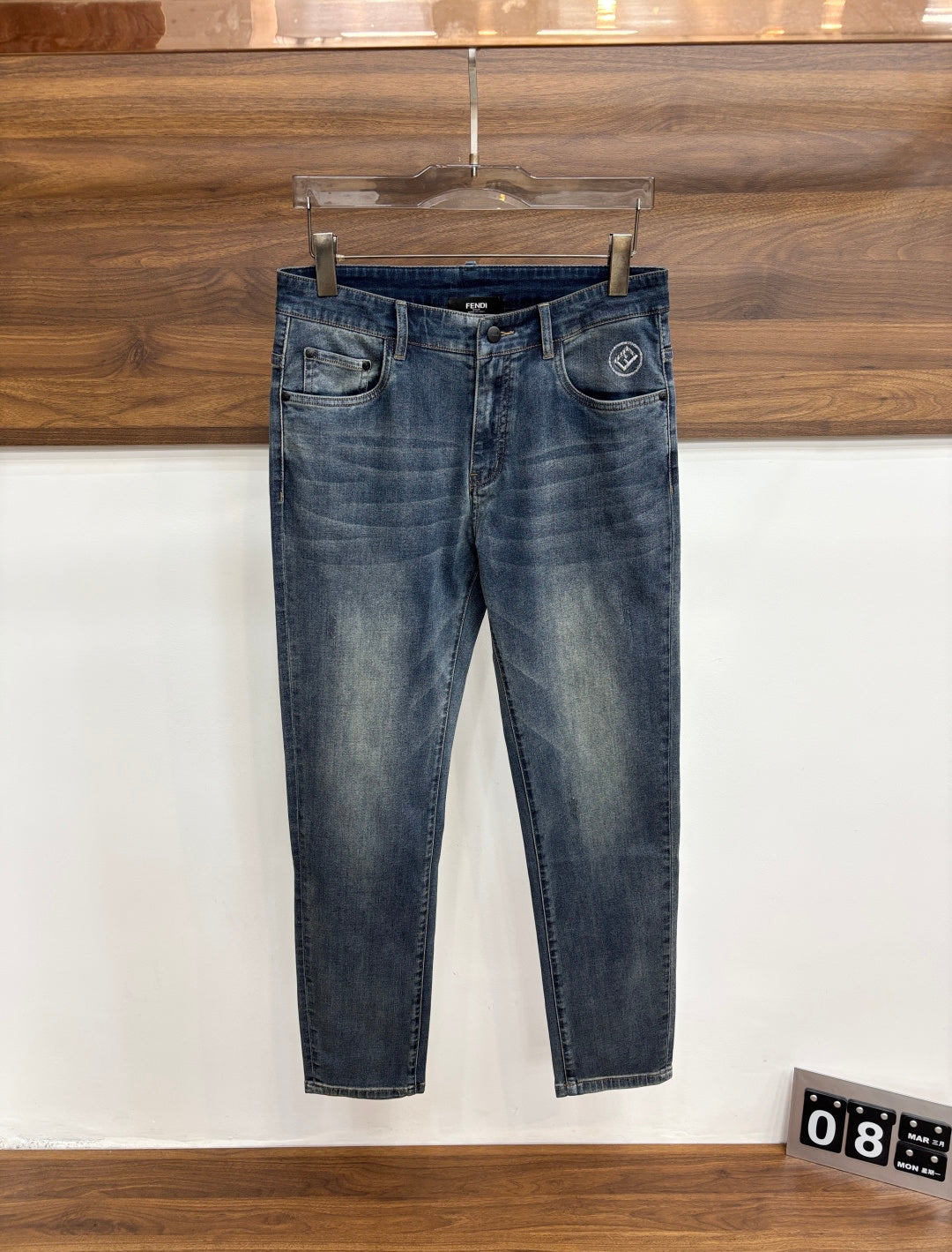 FD New Casual Jeans for Spring and Summer 26061111