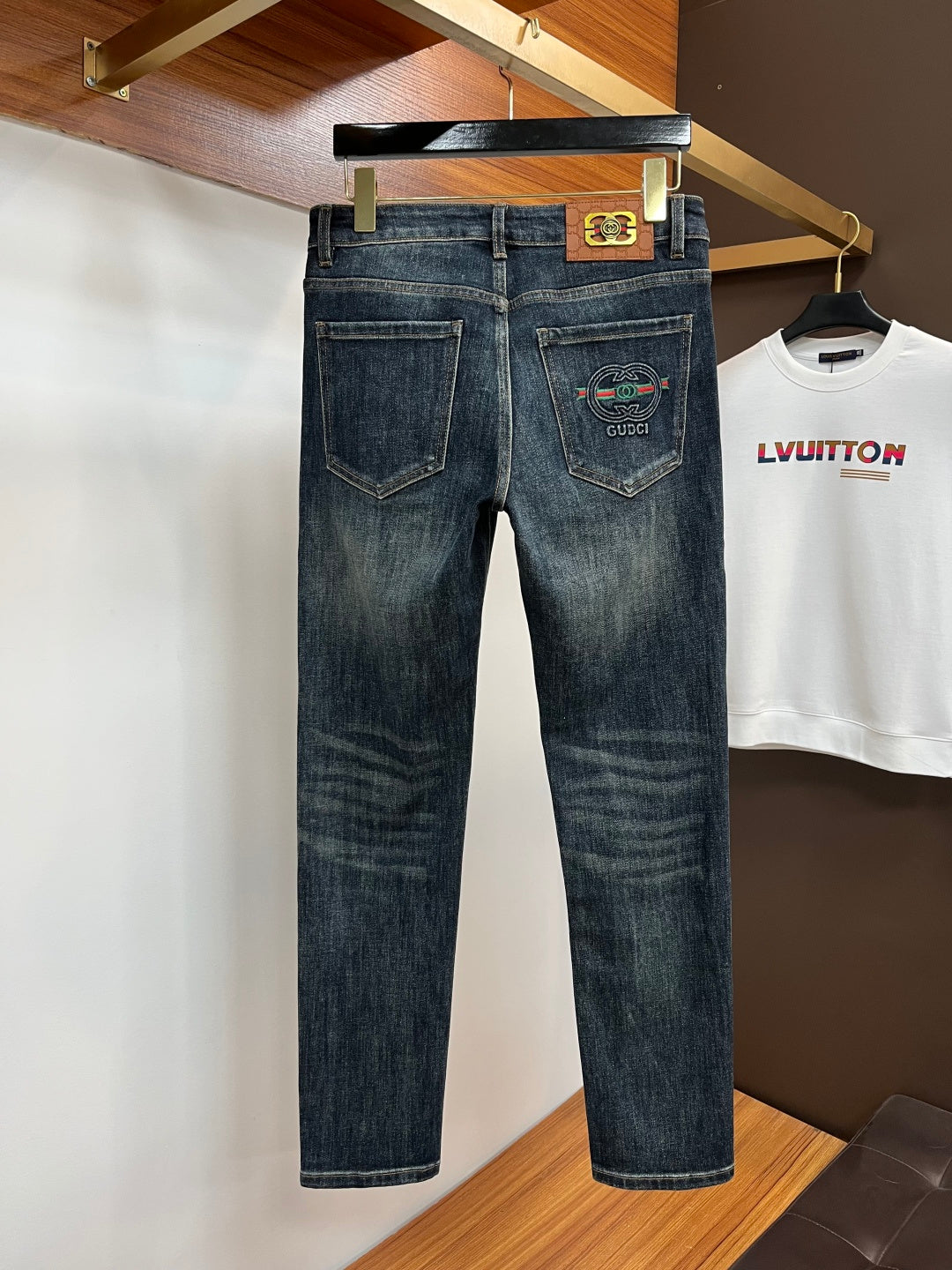 GG Latest hot-selling men's jeans 26020402