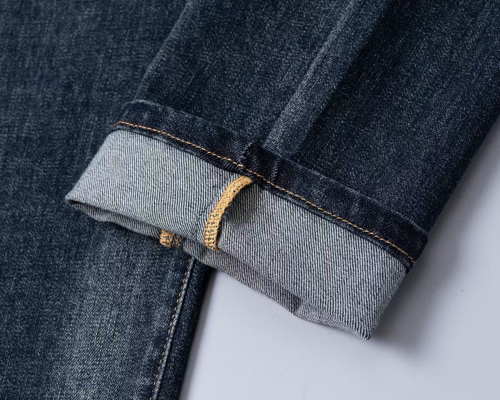 CD Latest hot-selling men's jeans 26020508