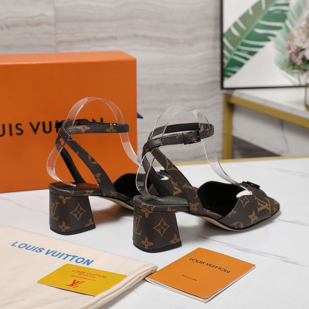 L sandals 1825043001