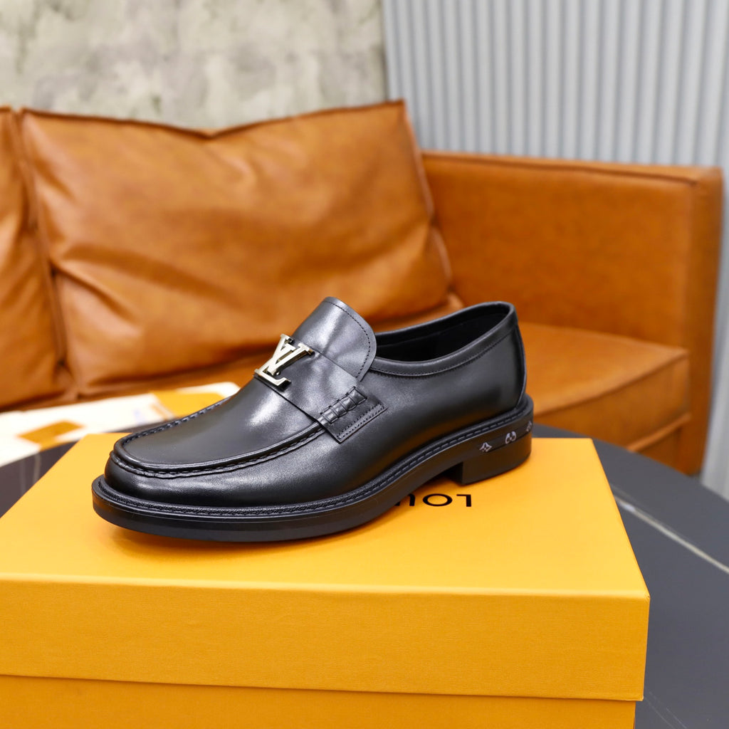VV Estate Men's Classic Casual Loafers 26070305