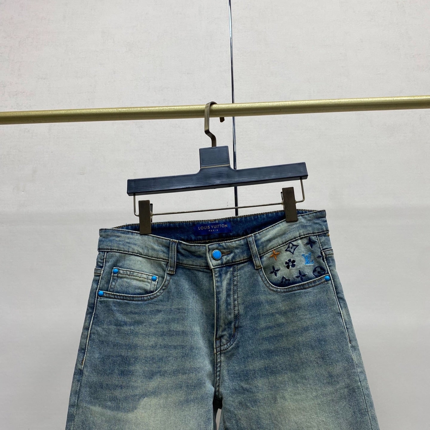 VV Slim-fit straight-leg jeans 1825122604