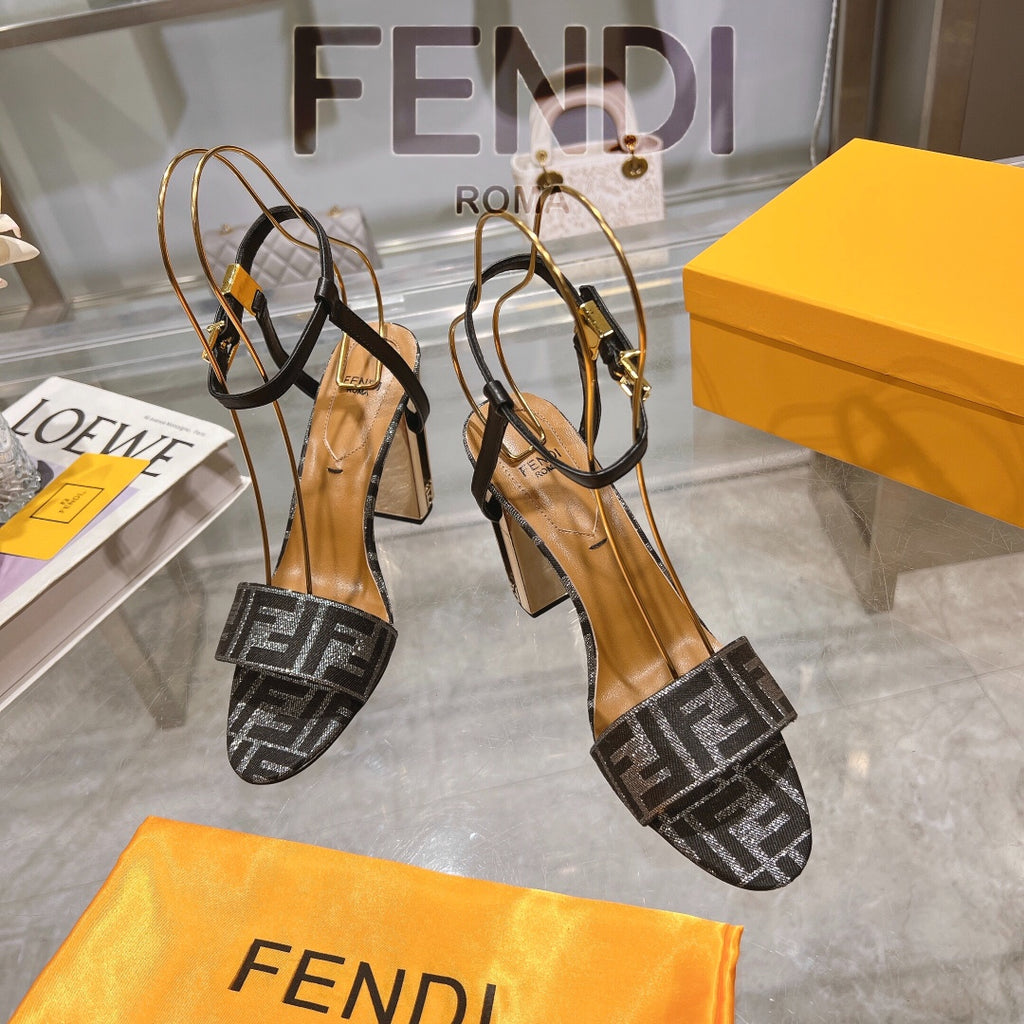 New Fashionable Thick Heel Fish Mouth Strip Sandals 1024022101