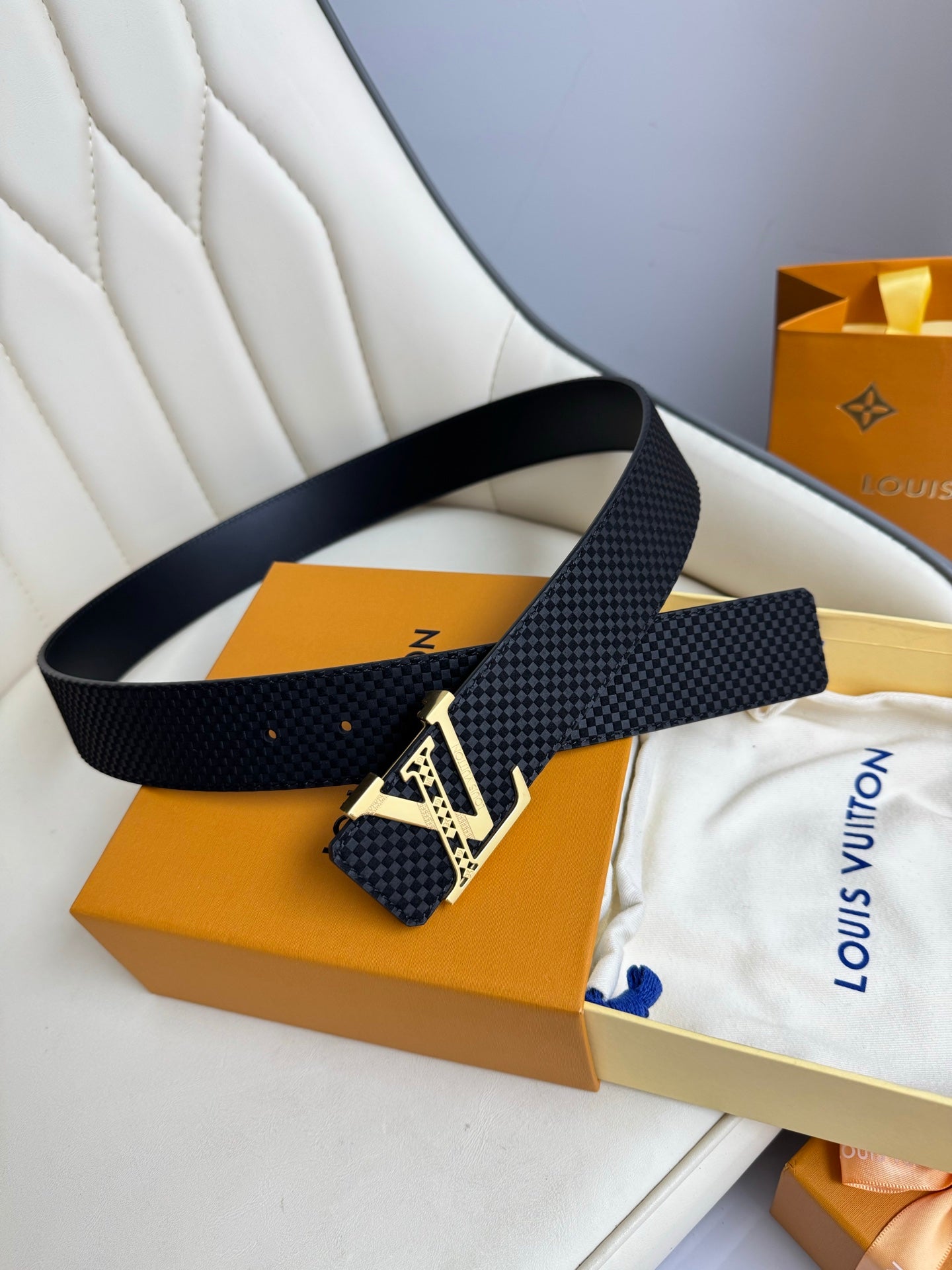 VV Luxury classic leather belt 26032708