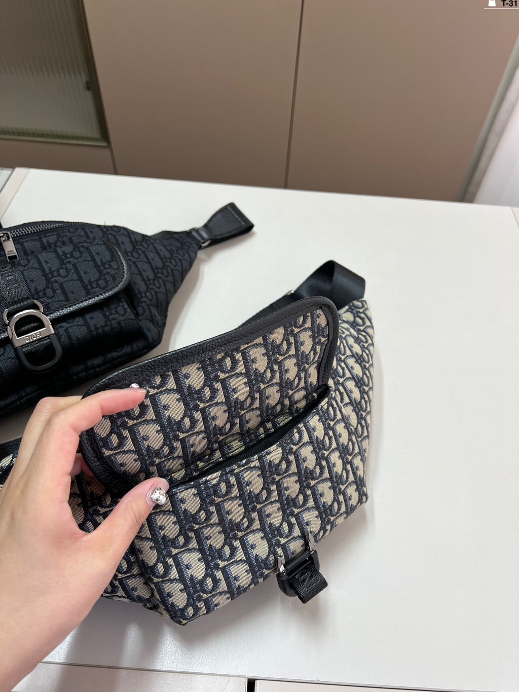 Oblique jacquard CD embroidery knitted waist bag chest bag 1825052323