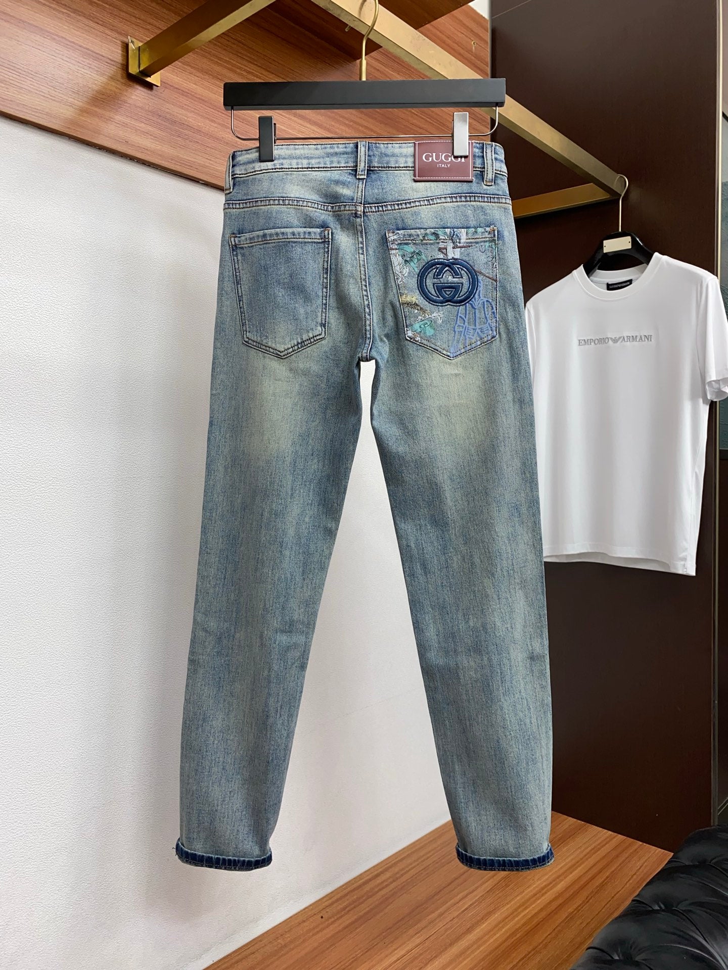 GUI  Latest jeans 26031211